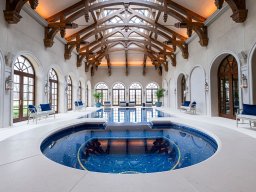 Cut To Size Venato light Pool Coping